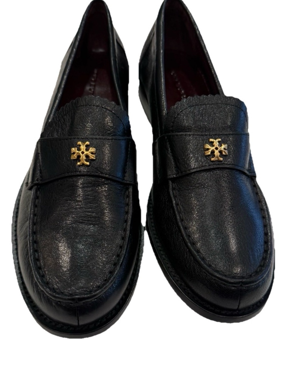 Tory Burch Classic Loafer Black Leather Gold Logo Sz 6.5 NEW!